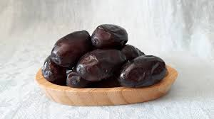 خرما گنتار گلپایگان خوش طعم با پوست نازک و ظاهر جذاب